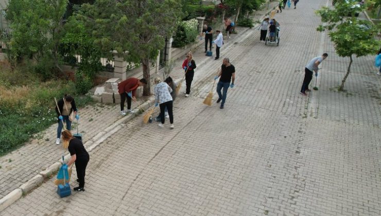 İzmir Güzelbahçe’de imece temizlik